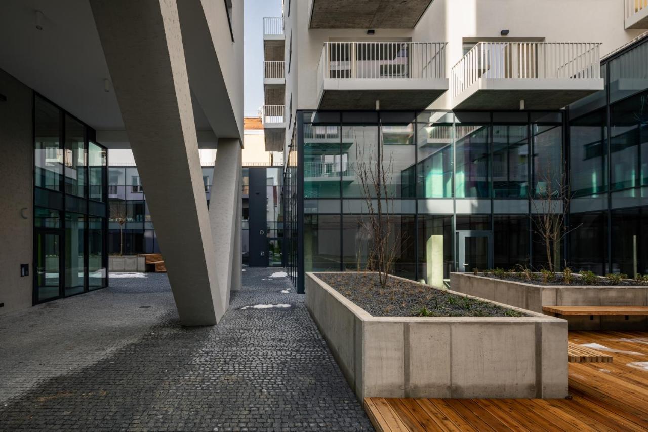 Prague Days - Exclusive Condo In Trendy Neighbourhood Exterior foto